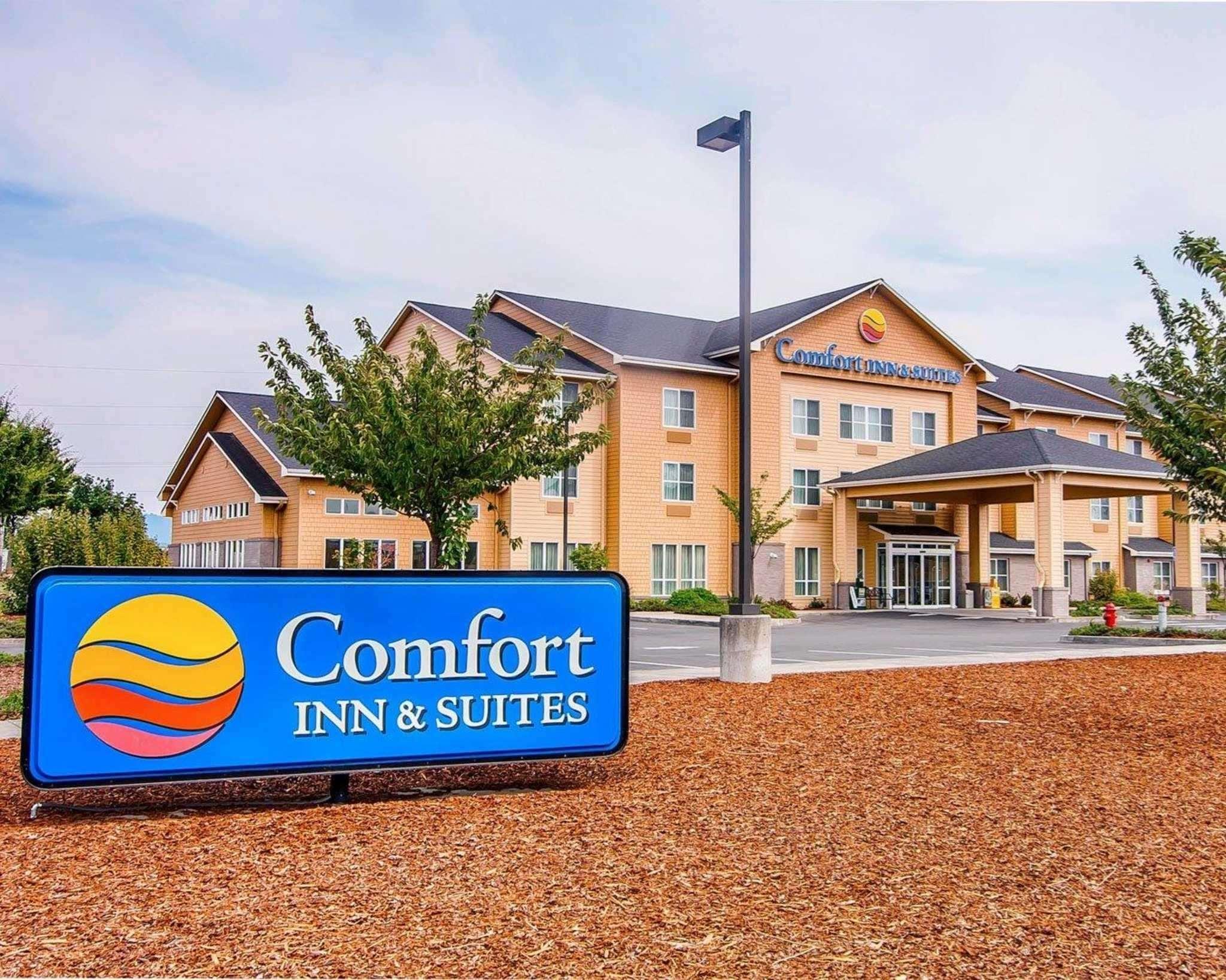 Comfort Inn & Suites Creswell Exterior photo